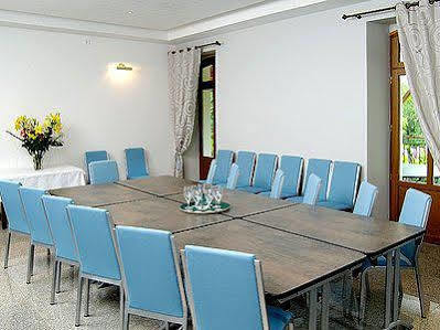 Hotel Logis - Restaurant Du Parc 3*